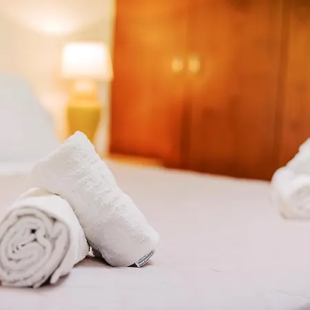 Nyaraló Louis House *