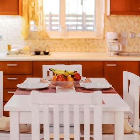 Louis House Nyaraló Rhodes City