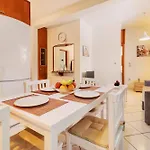 Louis House Дом отдыха Родос