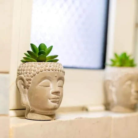 Holiday home Louis House